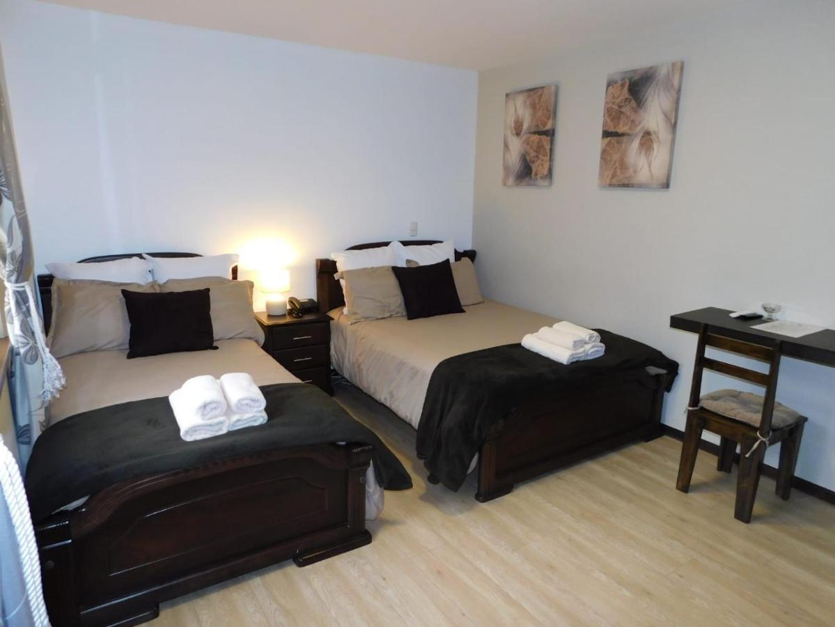 Hotel En El Centro Historico Cuenca Ngoại thất bức ảnh