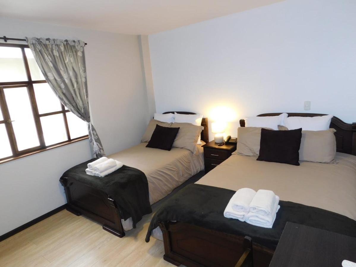 Hotel En El Centro Historico Cuenca Ngoại thất bức ảnh